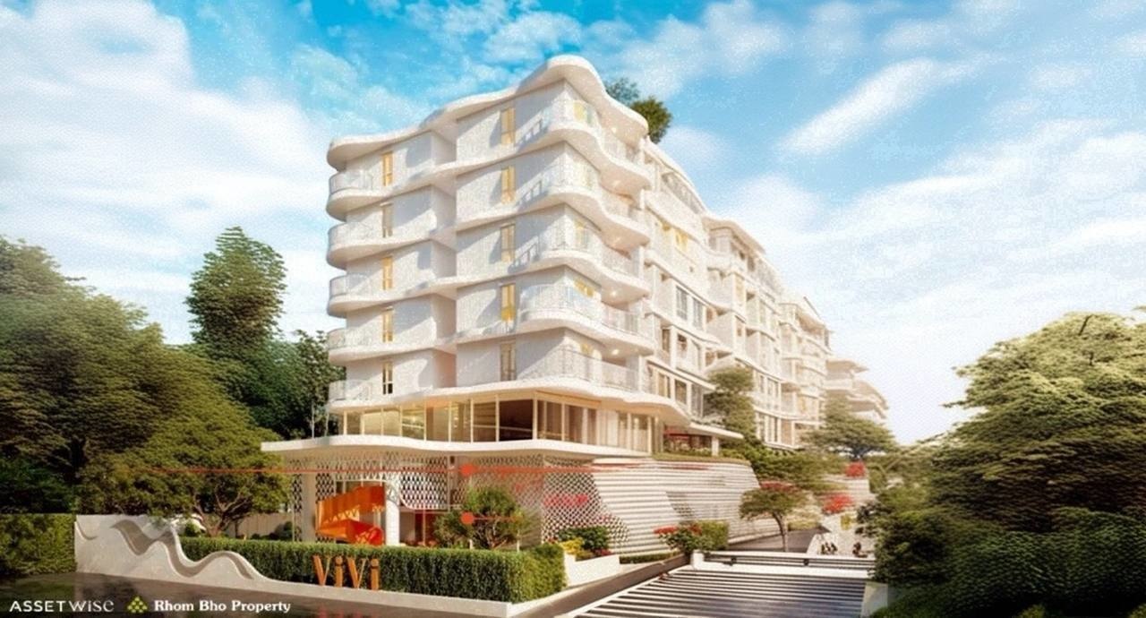 Новый бутик-проект на Банг Тао, всего в 400 метрах от моря. Комплекс объединяет менее 200 квартир и создан для тех, кто ценит приватность, комфорт и современный образ жизни. Форматы юнитов варьируются от компактных студий до просторных апартаментов 1 Bedroom Plus с увеличенной площадью. Архитектурная концепция ориентирована на стиль, функциональность и гибкость пространства.